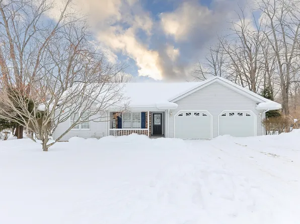 1005 Winchester Ct, Niles, MI 49120