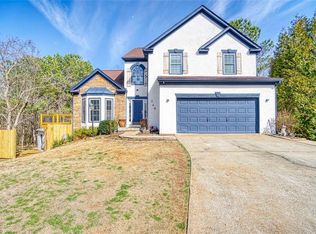 340 Lazy Willow Ln, Lawrenceville, GA 30044