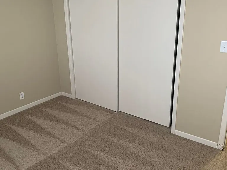 Superior Place Apartments — Photo 49