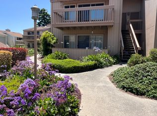300 Glenwood Cir APT 160, Monterey, CA 93940