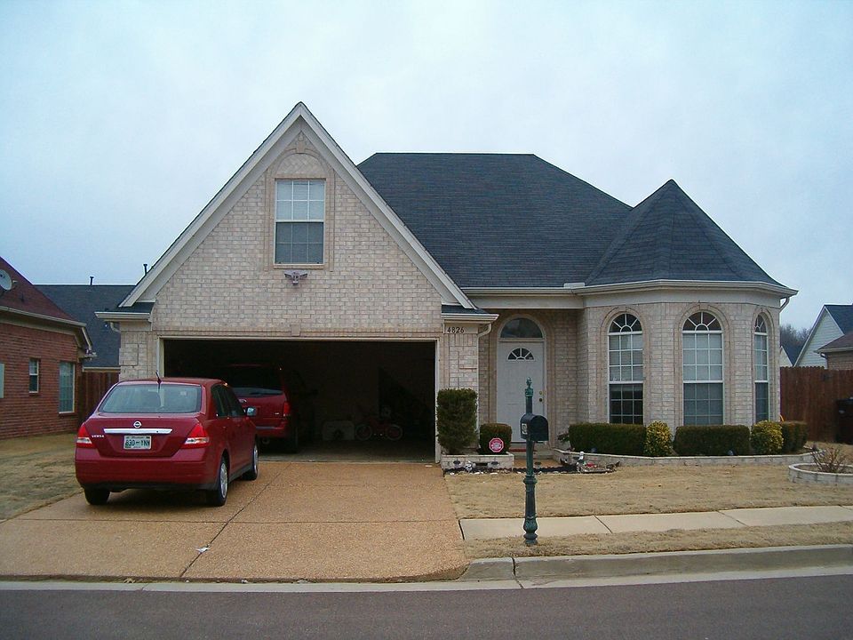 1st image of 4826 Bloomfield Dr