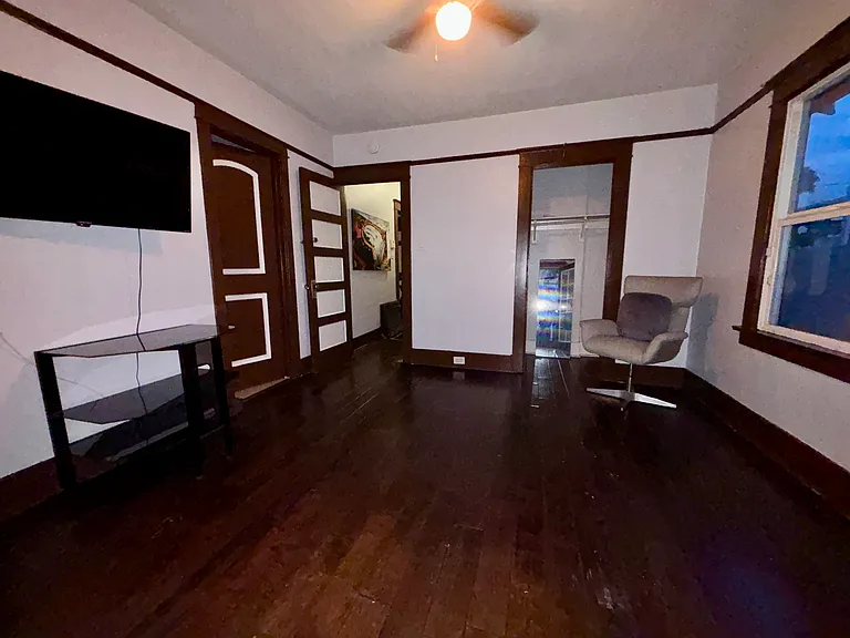 1750 Obispo Ave — Photo 19