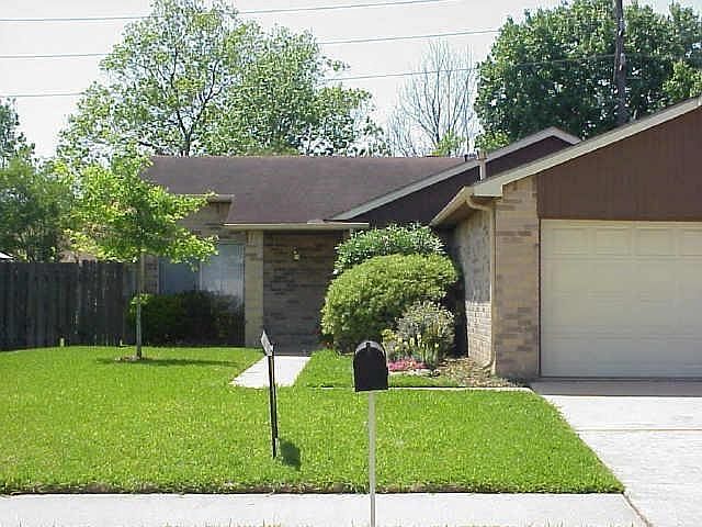 1st image of 2622 Chimneystone Cir