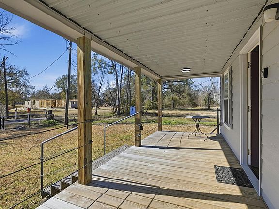 3rd image of 406 Neely Rd