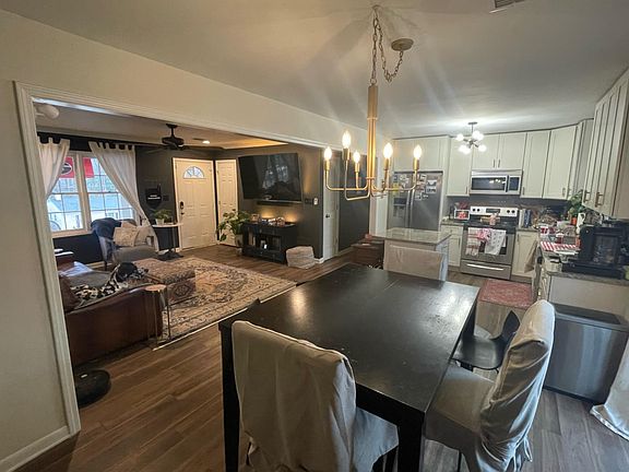 4th image of 2550 Rolling View Dr SE
