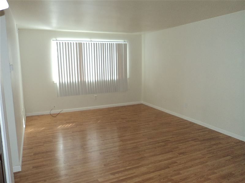 2 bedroom living room