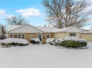 3127 Woodworth Pl, Hazel Crest, IL 60429