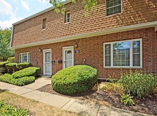 126 Shakespeare Ln, Avon, OH 44011