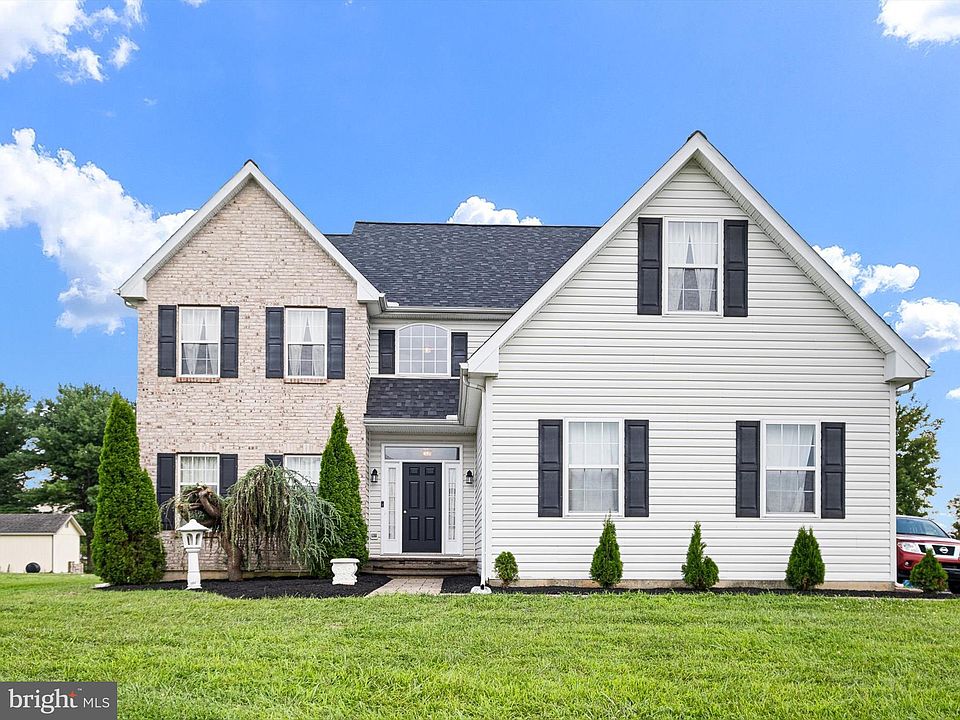 1st image of 115 Amberwood Dr