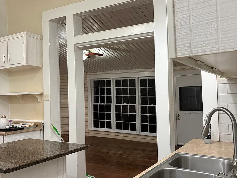 105 Church St — Photo 12