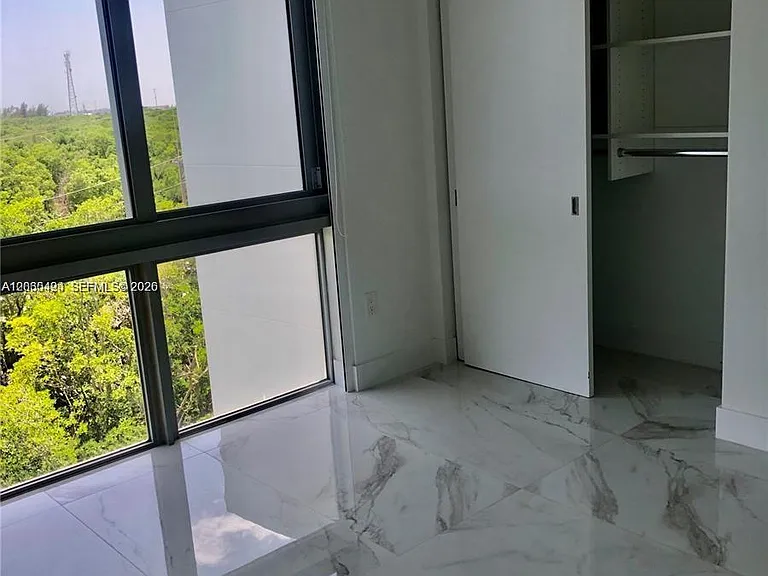 16385 Biscayne Blvd #621 — Photo 7