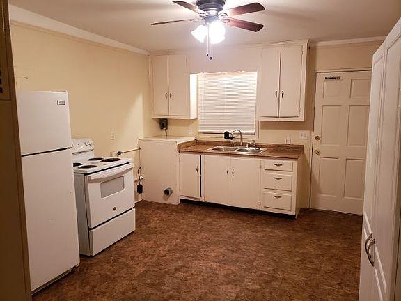 5th image of 17 Byron Ct #B
