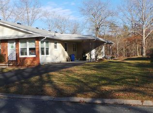 15 Acorn Rd #28B, Manahawkin, NJ 08050