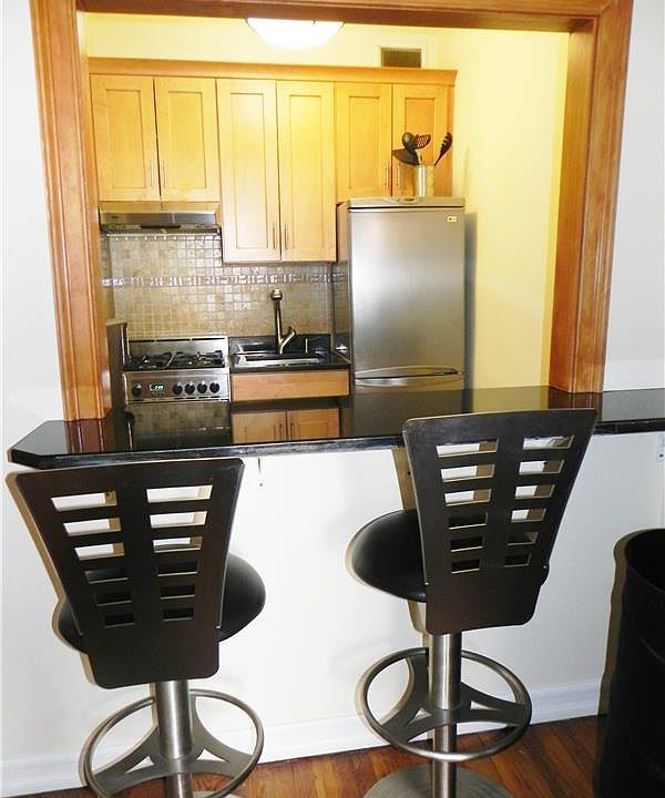 1st image of 326 E 83rd St #3H