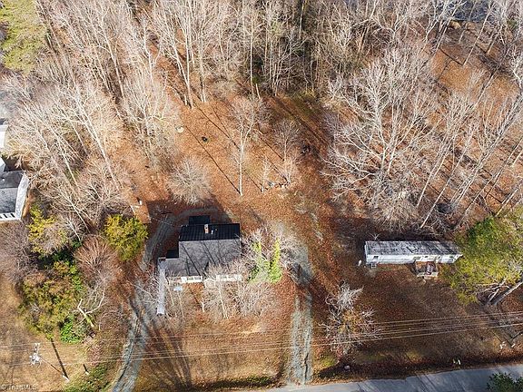 2nd image of 1153 N Riverview Dr