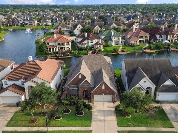 18015 Harbour Bridge Point Drive, Cypress, TX 77429