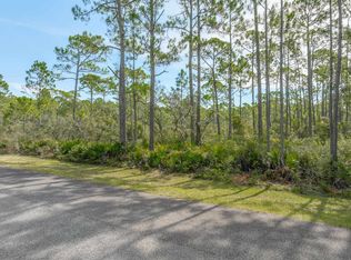 3 Beechcraft Dr, Panacea, FL 32346