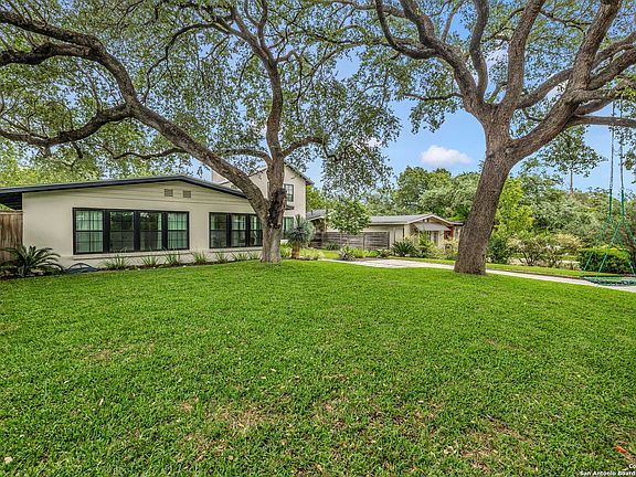 3rd image of 271 Forrest Hill Dr