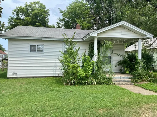 800 School St, Charleston, MO 63834