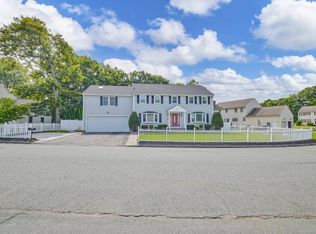 5 Bosworth Dr, Randolph, MA 02368