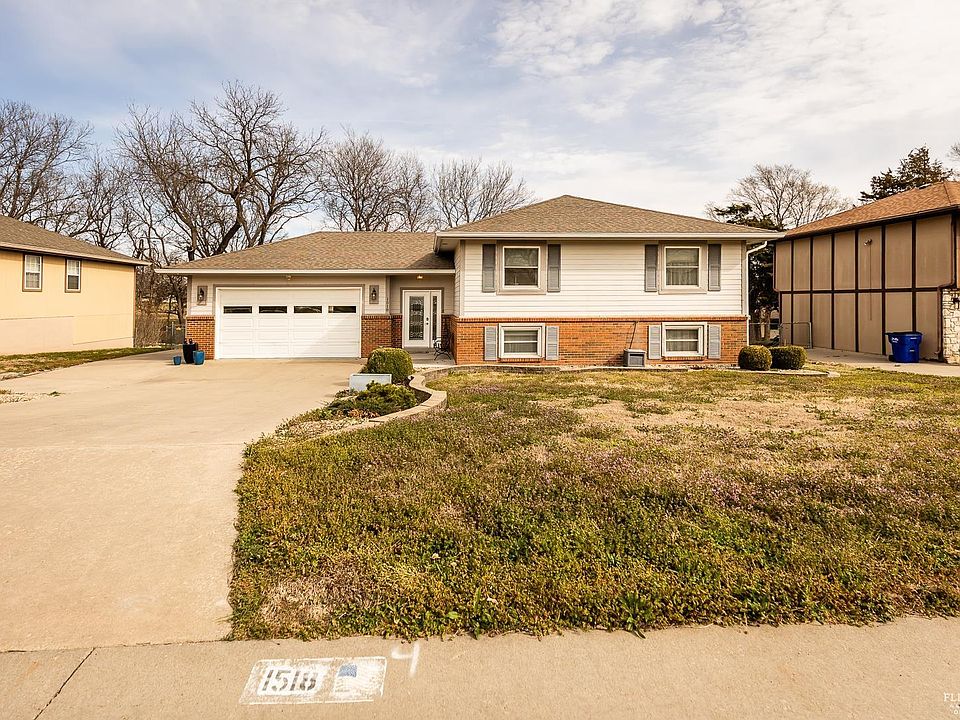 1st image of 1518 Holly Ln