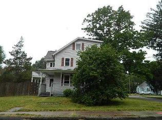 25 Hanover St, Wallingford, CT 06492