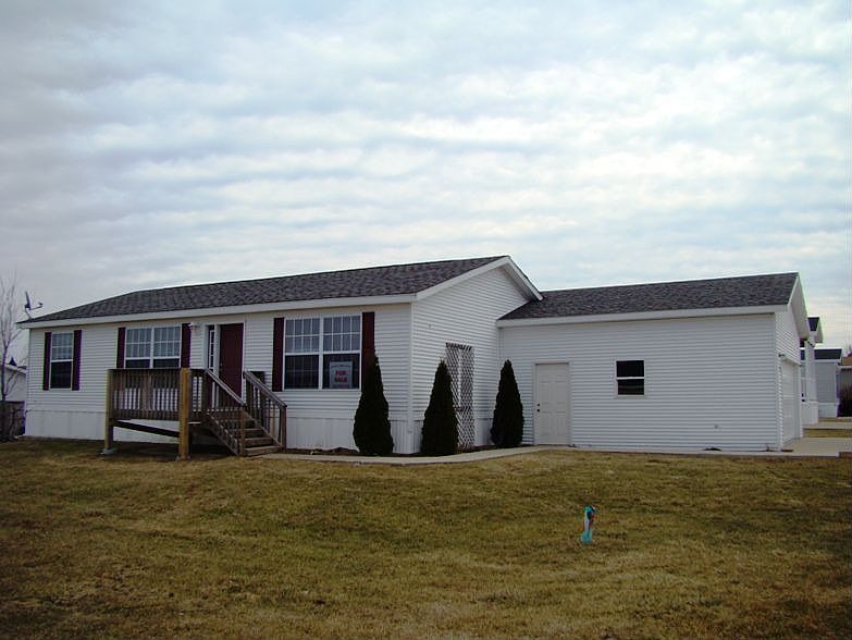 9 St Paul Exterior