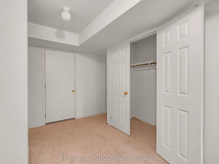 86 Ness Dr — Photo 35