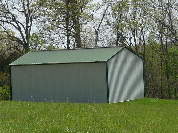3rd image of 3900 Highway 330