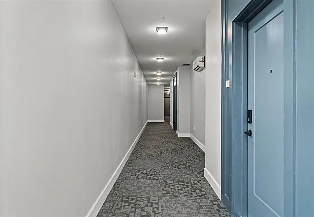 43-45 W 32nd St #406 — Photo 7