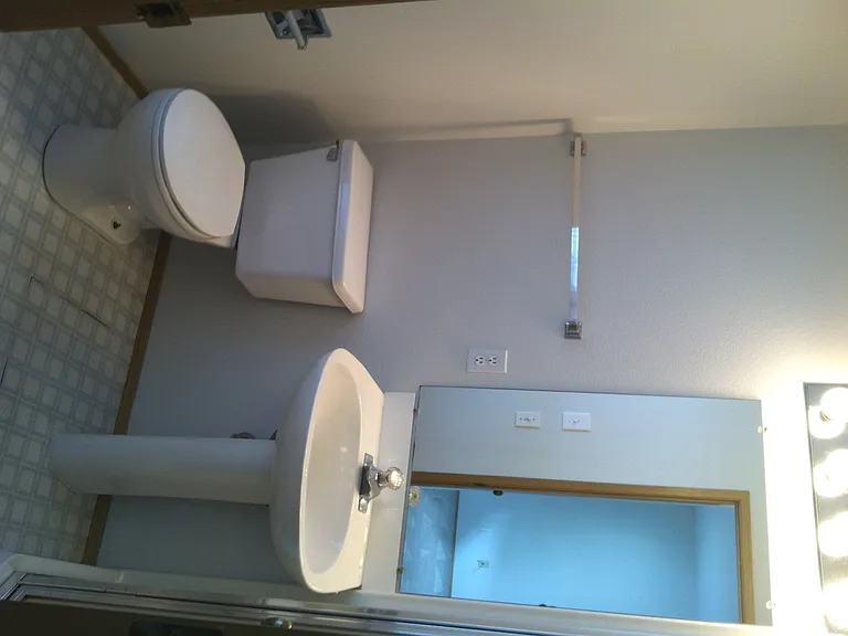 Big Rock Apartments (480 S Oak Harbor St.) — Photo 14