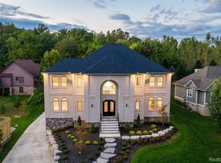 2365 Melton Dr, Howell, MI