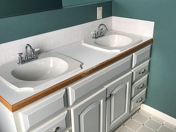 Full Bath #1 Double Sinks