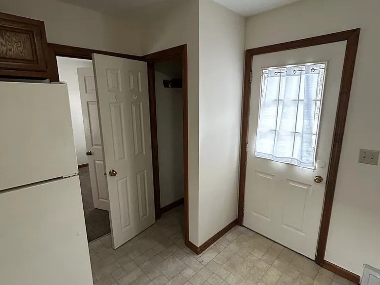 227 Wood St #B — Photo 4