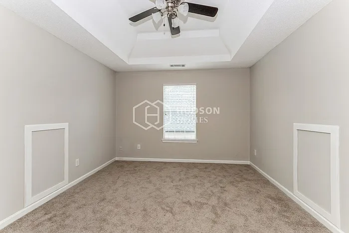 515 Gonzaga Cir — Photo 13