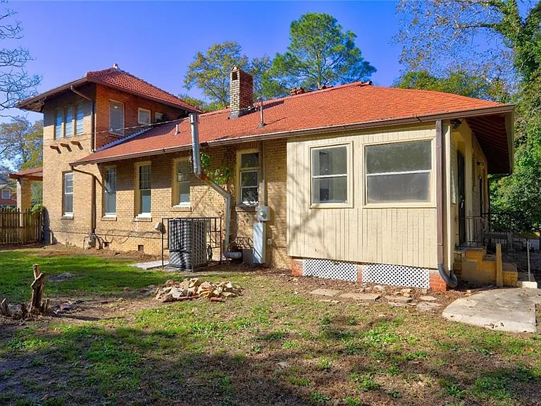 2733 Hillcrest Ave — Photo 46