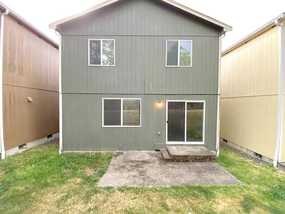 1st image of 17925 73rd Ave E #1