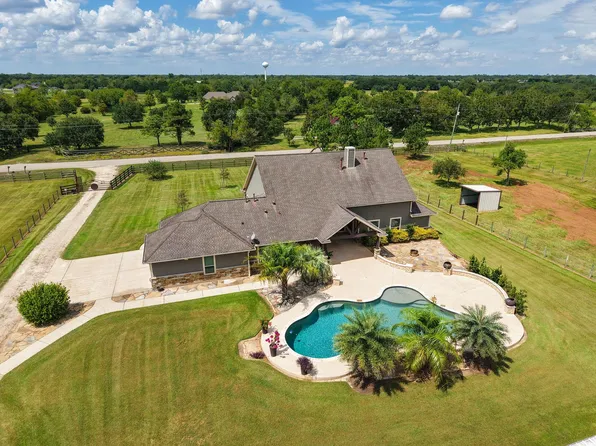3755 County Road 160, Alvin, TX 77511