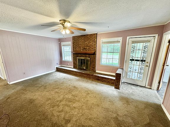 4th image of 3702 Ironwood Dr
