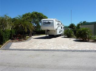 16328 Cherry Tree Ct #254, Clermont, FL 34714