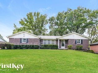 962 Coal Bank Rd, Saint Louis, MO 63138