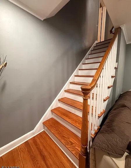 328 Newark Ave — Photo 11