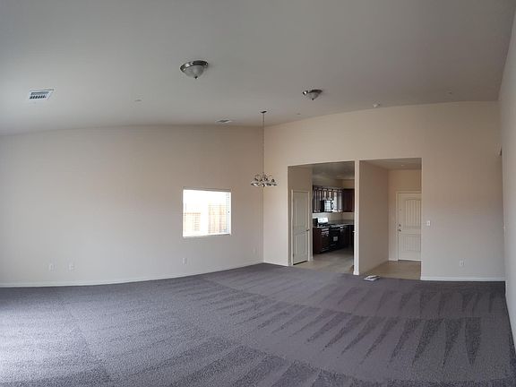 Living/Kitchen