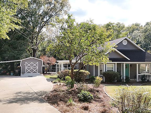3rd image of 3950 Conrad Dr