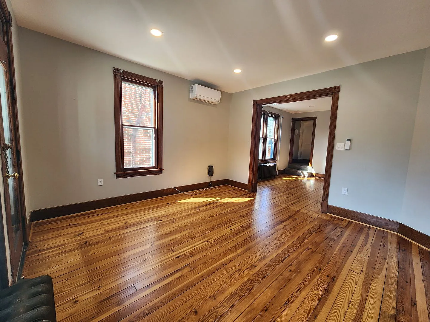 447-451 E. Catherine Street — Photo 4