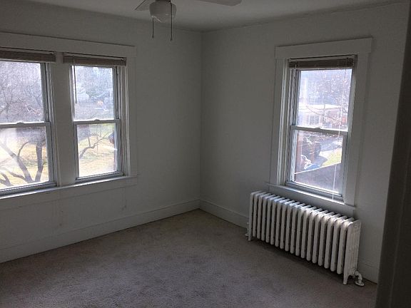 3rd image of 2 Bradley Ave
