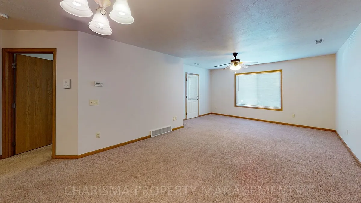 Photo 2 of 66 - 906 N Western Ave #911 - Hartford, SD Building Photo - 906 N Western Ave #911