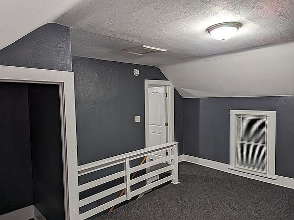 3rd image of 505 Defiance Ave