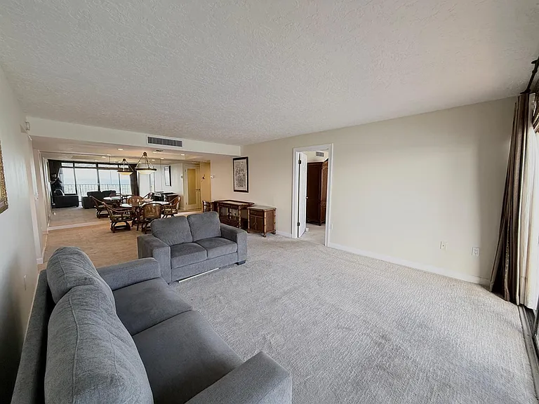 5600 N Flagler Dr #2209 — Photo 6