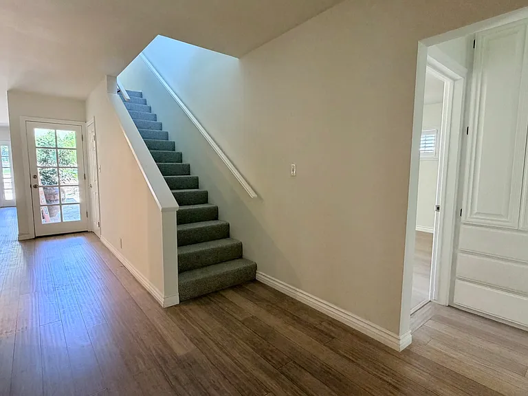 3247 Mills Ave — Photo 14